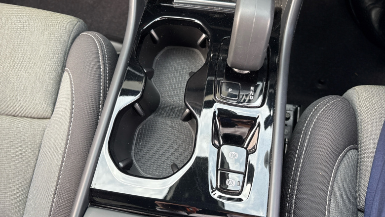 Volvo XC40 2.0 B3P Plus Dark 5dr Auto Petrol Estate